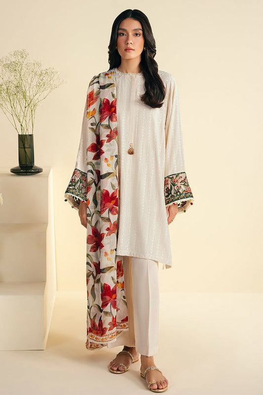 LUSTROUS PETAL-BG761